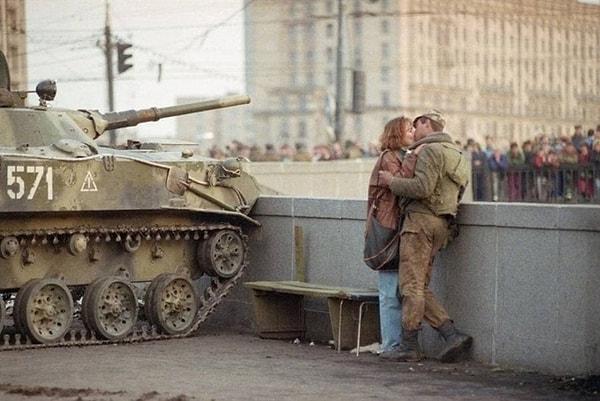 10. Aşk ve tanklar - Rusya 1993: