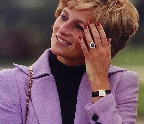 3. Prenses Diana, nişan yüzüğünü katalogdan seçti.