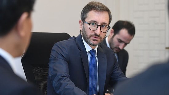 Reuters Yazdı: Fahrettin Altun ve Ekibi Medya Kuruluşlarına WhatsApp Üzerinden Talimat Yolluyor