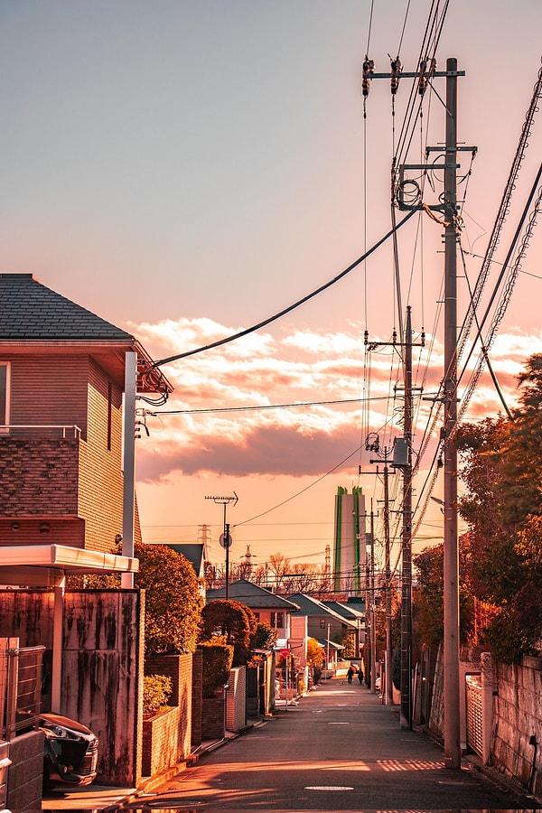 7. Bu gördüğünüz bir anime sahnesi değil, Japonya'dan gerçek bir sokak!