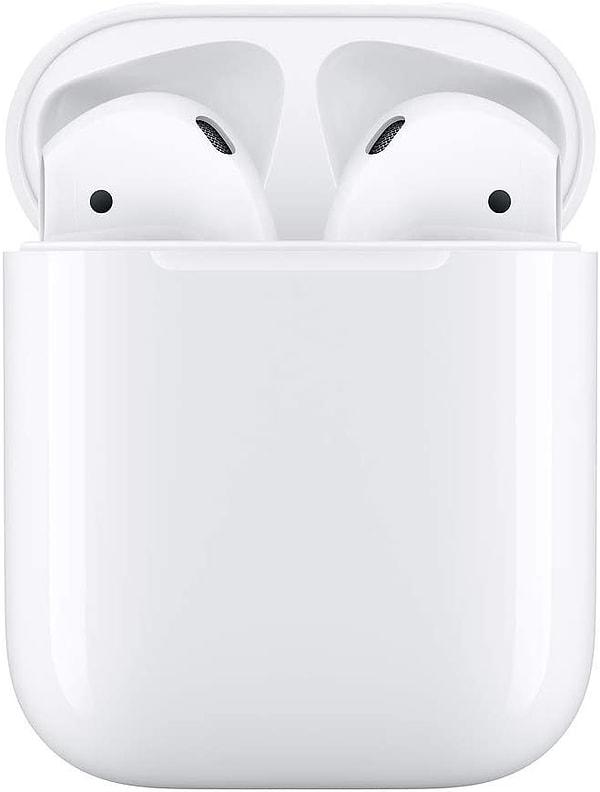 7. Apple AirPods kulaklık.