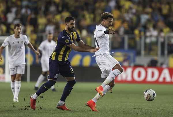 İkinci yarının henüz başında Giorgi Beridze kendisinin ve takımının 2. golünü attı. Beşiktaş'ın kazandığı penaltıyı 74. dakikada Kevin N'Koudou gole çevirikendi. Maç bu sonuçla 3-2 Beşiktaş lehine sona erdi.