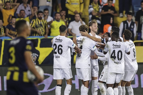 Beşiktaş deplasmanda Ankaragücü'nü 3-2 yenerek Süper Lig'de liderliğini sürdürdü.