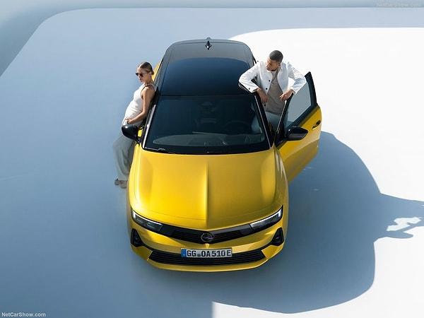 Yeni Opel Astra'nın tasarımı ve fiyatı hakkında ne düşünüyorsunuz? Yorumlarda buluşalım.