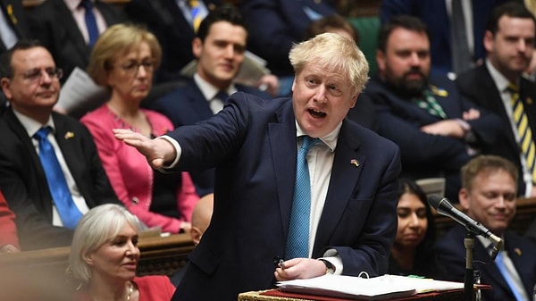 Boris Johnson neden istifa etmişti?