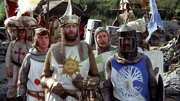 7. Monty Python ve Kutsal Kase (1975)