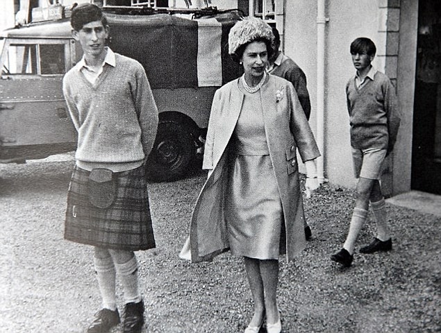 5. Mais ces moments difficiles de la vie scolaire ont en fait été bons pour le prince Charles ! Il dit que grâce à toutes ces difficultés, il a montré plus d'intérêt pour les cours et a pu mieux connaître ses propres capacités.