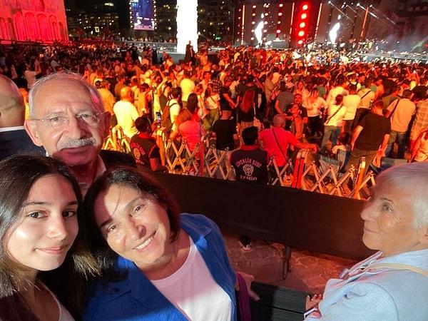 Kemal Kılıçdaroğlu ailesiyle konser alanında
