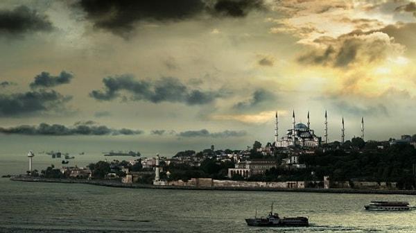 1. İstanbul 2010 yılında Avrupa Kültür Başkenti olmuştur.