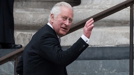 İngiltere'de 3. Charles'ın Krallığı Resmen İlan Edildi