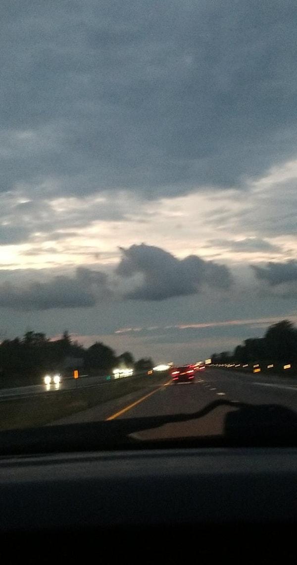 8. Unicorn şeklinde bulut.😍