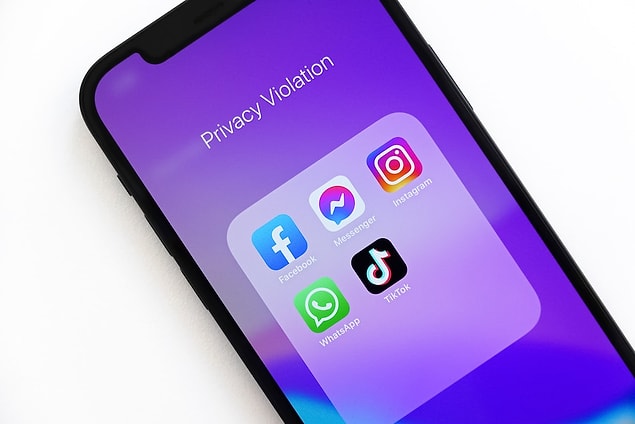 8. Facebook, Instagram et Twitter sont complètement interdits en Chine.