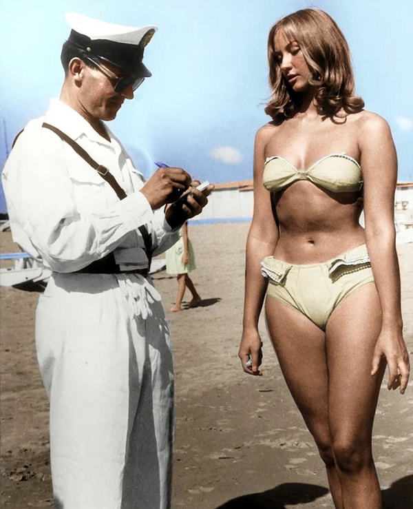 1. İtalya polisinin bikini giydiği için kadına para cezası kestiği an: (1957)