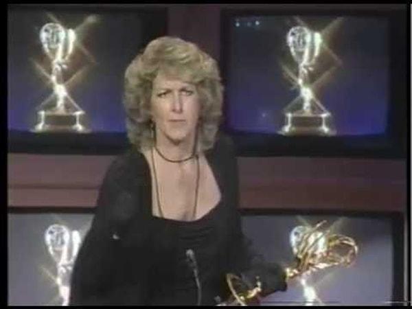 8. Betty Thomas, 1985'te Hill Street Blues'daki performansıyla Drama dalında En İyi Yardımcı Kadın Oyuncu ödülünü kazandı.