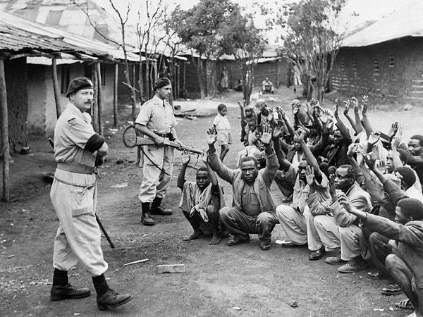 İngilizler 1948-60 yılları arasında 'Malaya'da kauçuk ve kalay yağmalamak için savaş açtı.