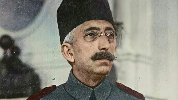 VI. Mehmed veya daha yaygın bilinen ismiyle Sultan Mehmet Vahdettin, hiç kuşkusuz çok zor ve sancılı bir dönemde Osmanlı tahtına çıktı. Nitekim kendisi de bu görev için hiç hazırlanmadığını birçok defa ifade etmişti. Bakınız 1918'de tahta çıkışına ilişkin kendisi neler söylüyor: