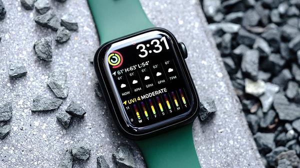 8. Apple Watch Series 7 GPS