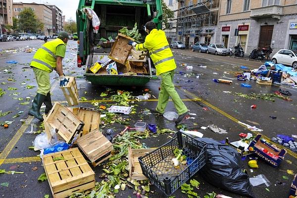 Fransa, süpermarketlerin yiyecekleri çöpe atmasını yasaklayan dünyadaki ilk ülkedir.