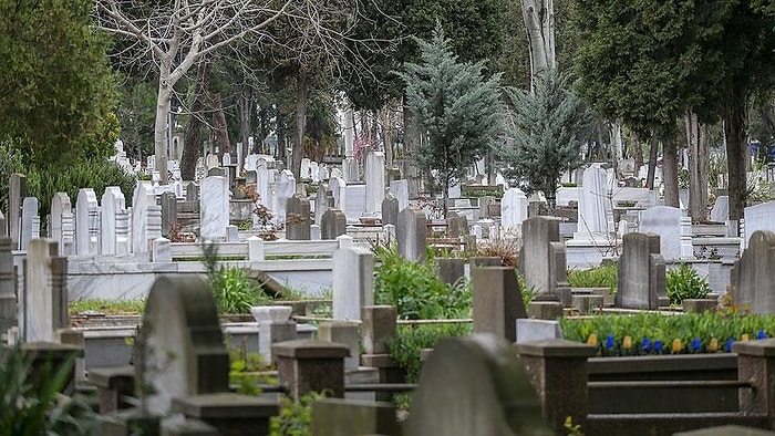 Mezar Taşını da Enflasyon Çarptı: Ölmeden Yaptıran Karlı Çıkıyor