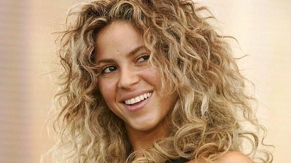 12 yıldır Pique ile birlikte olan Shakira'nın, Pique'in onu aldattığı dedikoları üzerine ayrıldığı haberini almıştık.