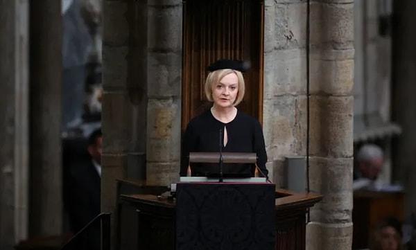 İngiltere Başbakanı Liz Truss ise cenazede İncil'den pasajlar okudu.