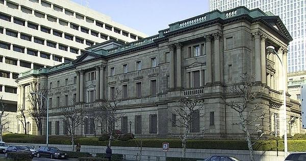 Faizde bir değişikliğe gitmesi beklenmeyen bir başka banka ise Japonya Merkez Bankası(BoJ); Boj'un parasal ayarlarında bir değişikliğe gitmeyerek faiz oranını yüzde -0,10, 10 yıl vadeli getiri hedefini de yüzde 0,0 olarak tutacağı tahmin ediliyor.