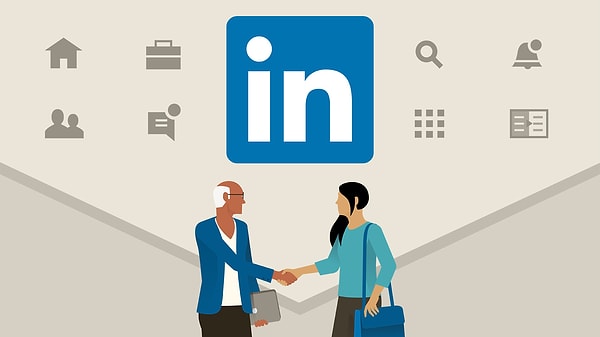 LinkedIn’in öneri motorunun bağlantı oluşumunda önemli ölçüde etkili olduğu gözlendi.