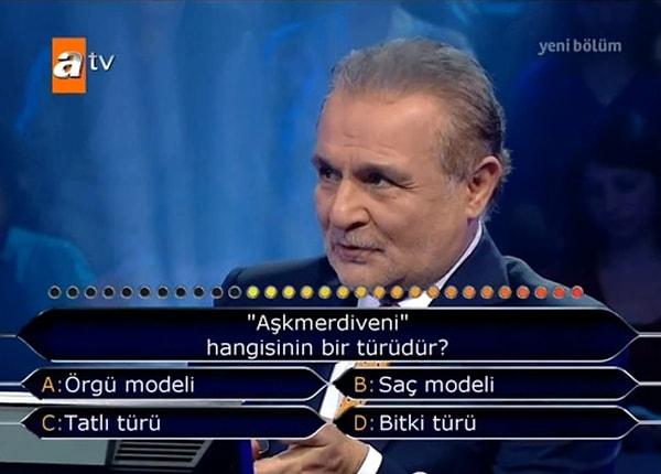 "Kim 500 Milyar İster?" yarışma programı orijinal İngiliz formatında "Who Wants to Be a Millionaire?" ismiyle dünyada yayınlanmaya başlarken, Türkiye'de ilk sunuculuğunu 7 Mart 2000'de Türk oyuncu Kenan Işık üstlendi.
