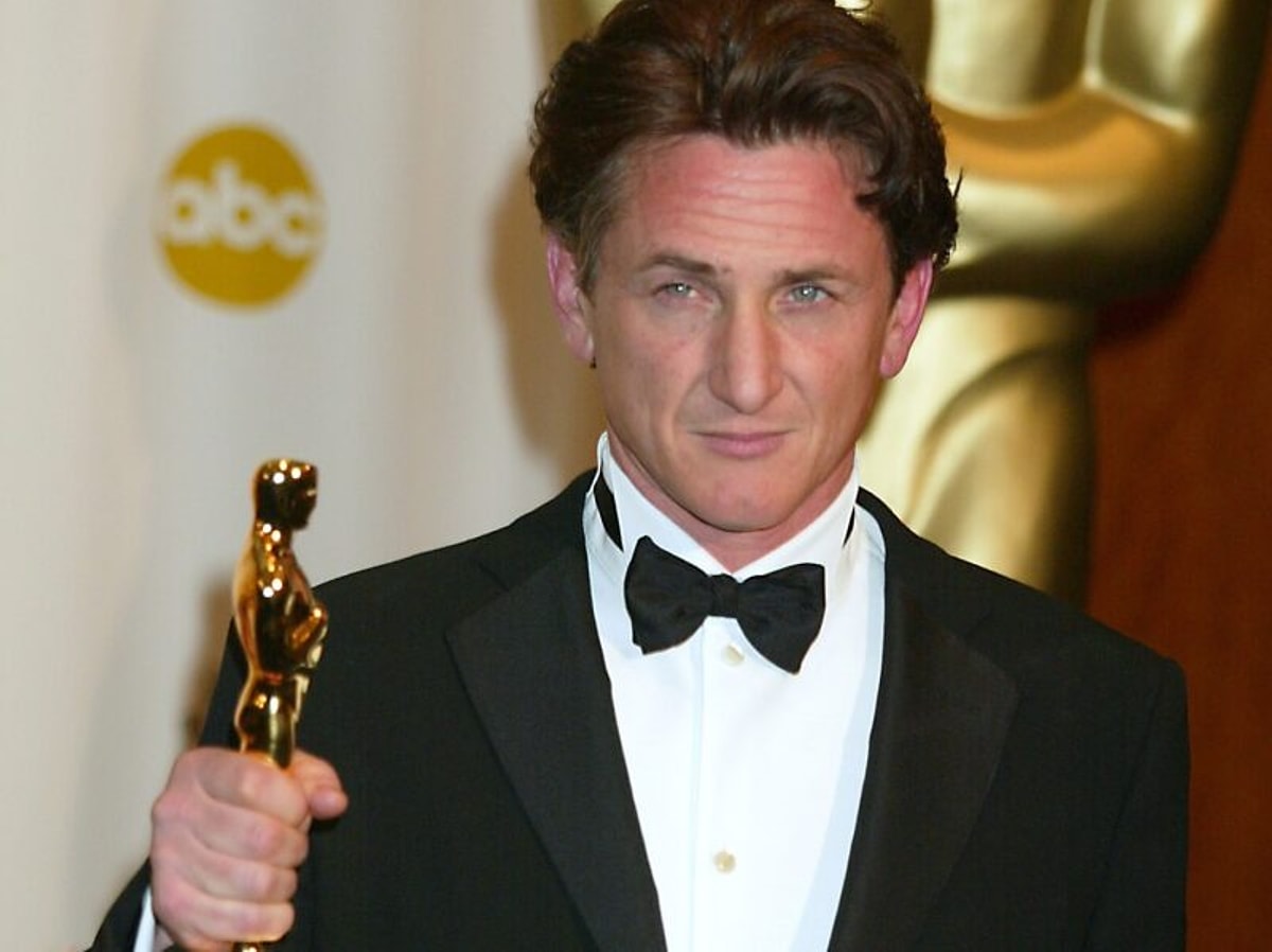 Sean Penn Net Worth His Career, Awards and Success Facts