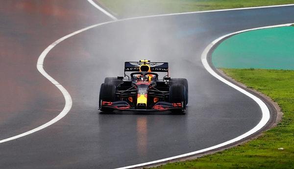 Formula 1'de yeni sezon 5 Mart 2023'de Bahreyn yarışı ile başlayacak. F1 tarihinde ilk kez bir sezonda 24 yarış düzenlenecek.