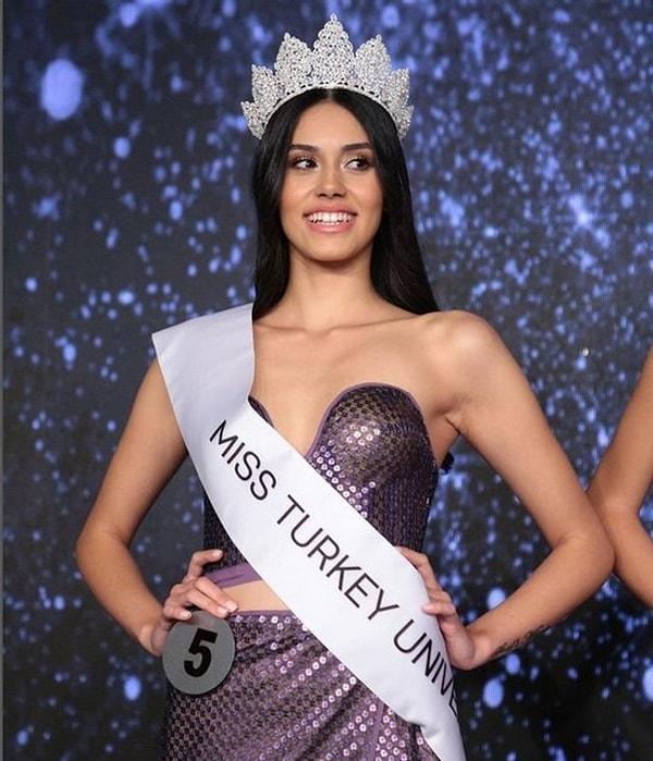 İkincilik tacını takan 5 numaralı Aleyna Şirin Türkiye'nin Miss Universe'deki temsilcisi olacak.