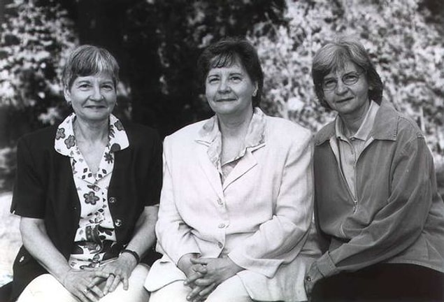 Reşit olduktan sonra özgürlüklerine kavuşan beşiz kardeşlerden üçü evlenmiş. ( Marie, Annette ve Cécile)