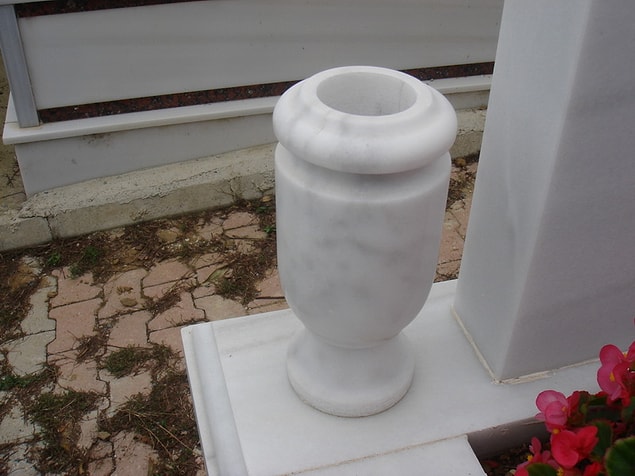 11. Mezarlardaki küçük suluklar