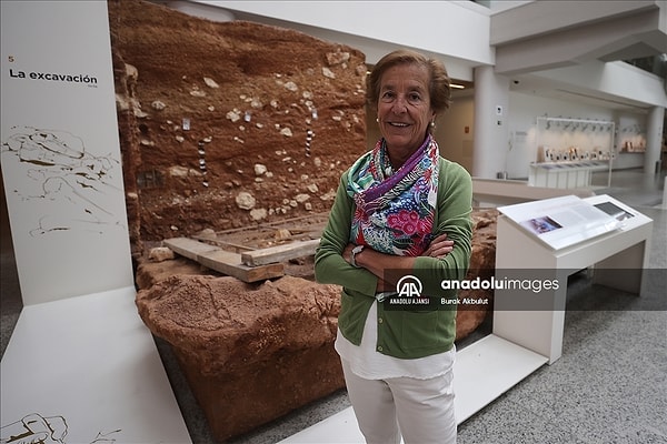 Burgos İnsan Evrimi Müzesi Genel Koordinatörü Arkeolog Aurora Martin, yeni keşfedilen insan fosilleriyle ilgili heyecanlı olduklarını dile getirdi.