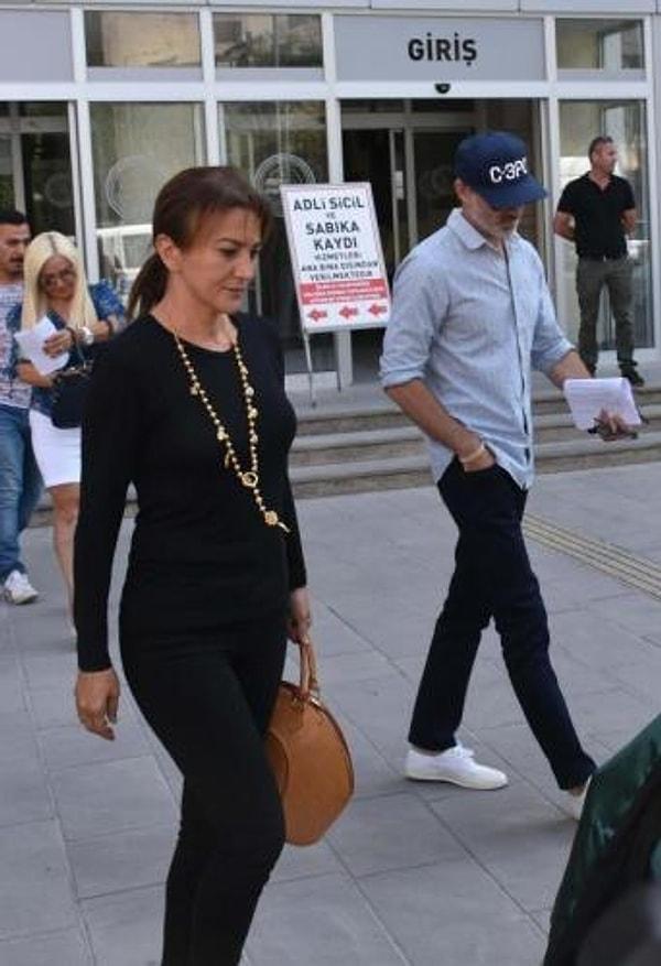Bu skandalın ardından Murat Başoğlu ve Hande Bermek çifti bir protokol dahilinde, tek celsede boşandı.