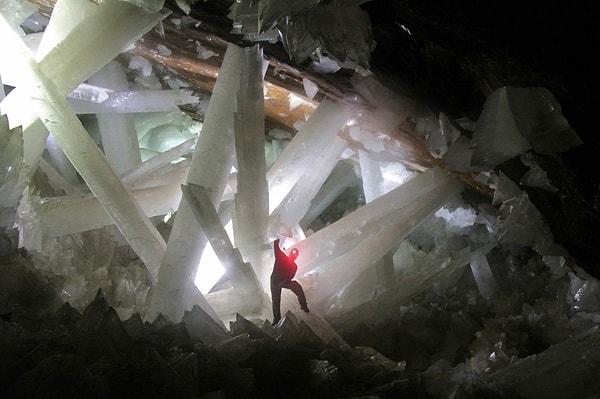 14. Kristallerin Mağarası - Meksika