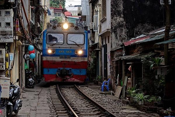 21. Hanoi Kapı Önü Demiryolu - Vietnam