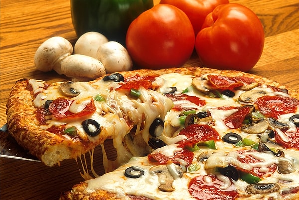 Senin favori fast food yemeğin pizza!