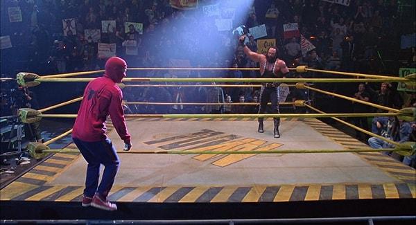 11. 2002 yapımı Spider Man filminin Amerikan güreşi sahnesinde Örümcek Adam'ın dövüştüğü boksör Macho Man Randy Savage, "The Spider" takma adına sahip.