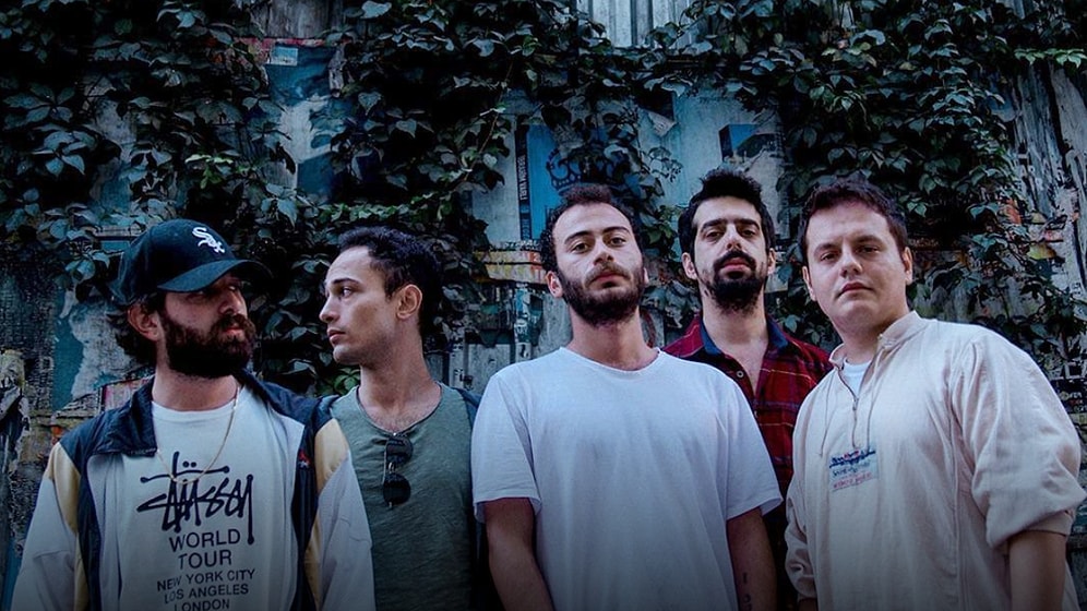 Efsanevi Grup Yüzyüzeyken Konuşuruz'un Hepimizi Etkileyen 16 Şarkısı