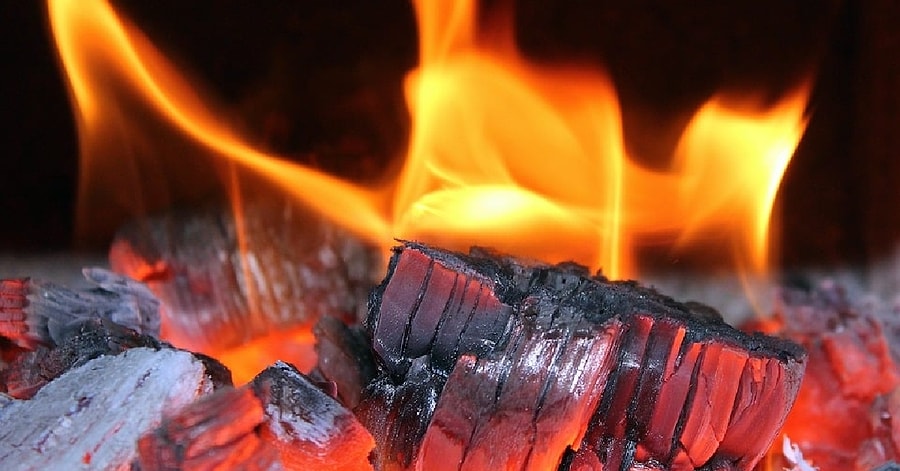 Zorlu Günler Sizi Bekliyor! Rüyada Yangın Görmek Ne Anlama Gelir?