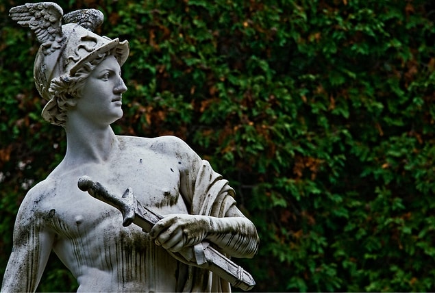 Hermes ölüleri ölü ülkesine götürür.