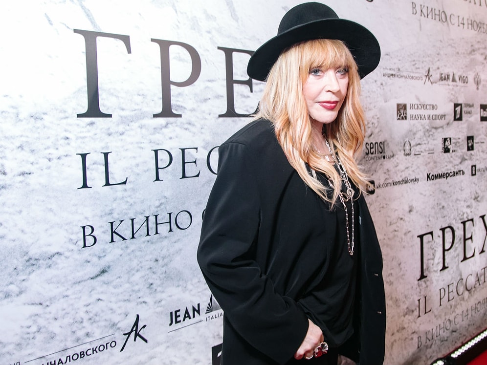 Алла Пугачева покинула страну во второй раз