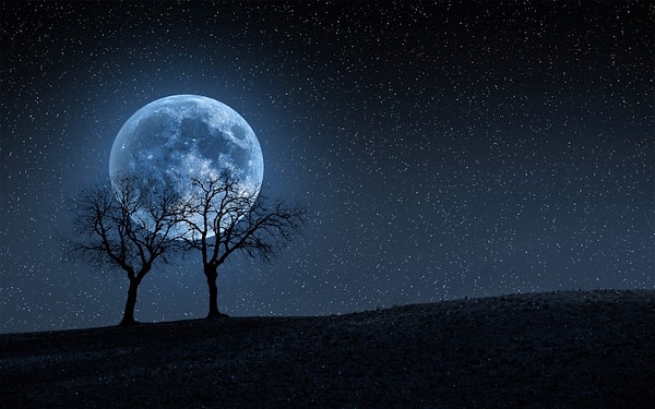 35. Once in a blue moon- Ender/Kırk yılda bir