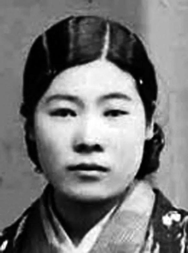 Miyuki Ishikawa, 1940'lı yıllarda Japonya'da bir ebe ve hemşire olarak görev yapan bir kadındı.