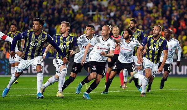 Geride kalan maçlarda Fenerbahçe 133, Beşiktaş 126 galibiyet aldı, 96 karşılaşmada ise taraflar birbirlerine üstünlük sağlayamadı.