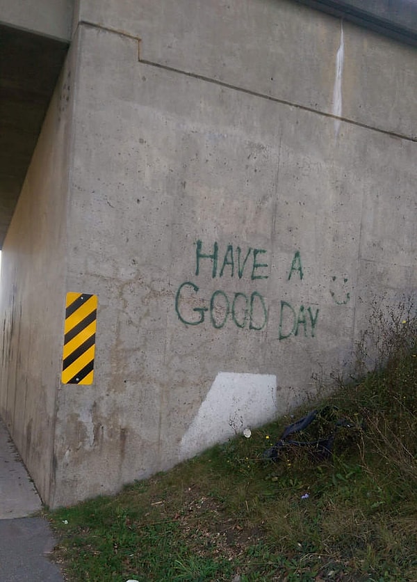9. Граффити в Канаде: "Хорошего дня!"