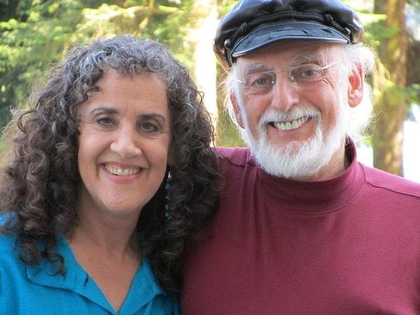 İlişki terapistleri Julia ve John Gottman uzun yıllar süren araştırmalar sonucunda kısa süren ilişkilerde sıkça karşılaştıkları davranışları listeledi.
