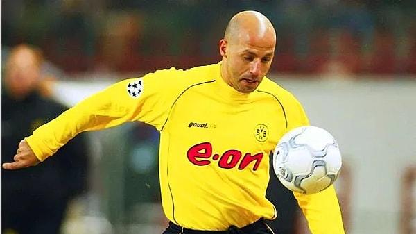 Mesela Giuseppe Reina, 1996 yılında Arminia Bielefeld’deki sözleşmesine 'Kulüp her yıl için kendisine bir ev inşa eder' maddesini koydurmuştu.