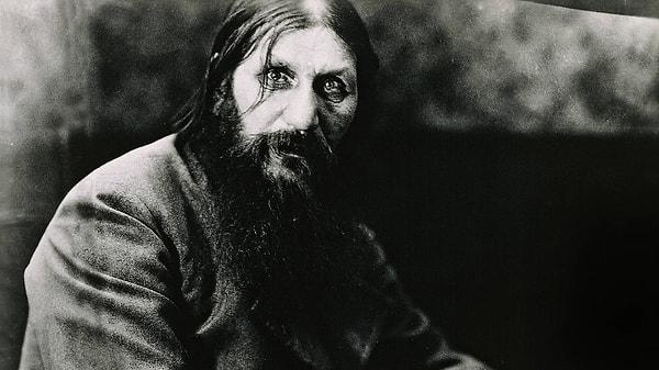 Rasputin'in bir fotoğrafı ise şu şekilde.👇